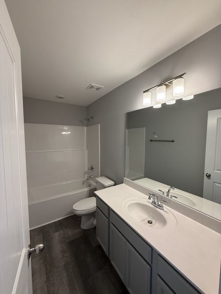 secondary bathroom