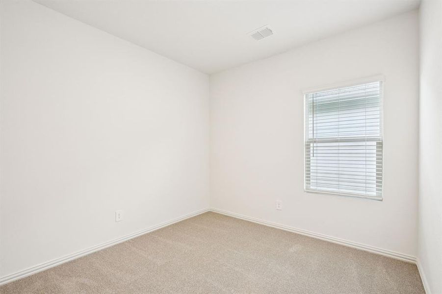 Spacious, unfurnished interior of a new home in Lakehaven - Spring Series, Farmersville (Image 32).