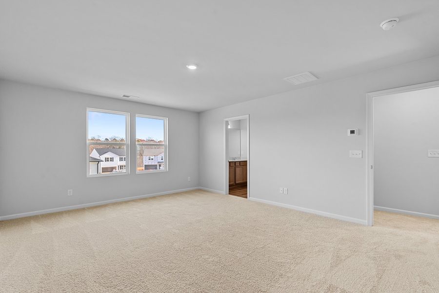 Spacious, unfurnished interior of a new home in Bell West, Kernersville (Image 26).