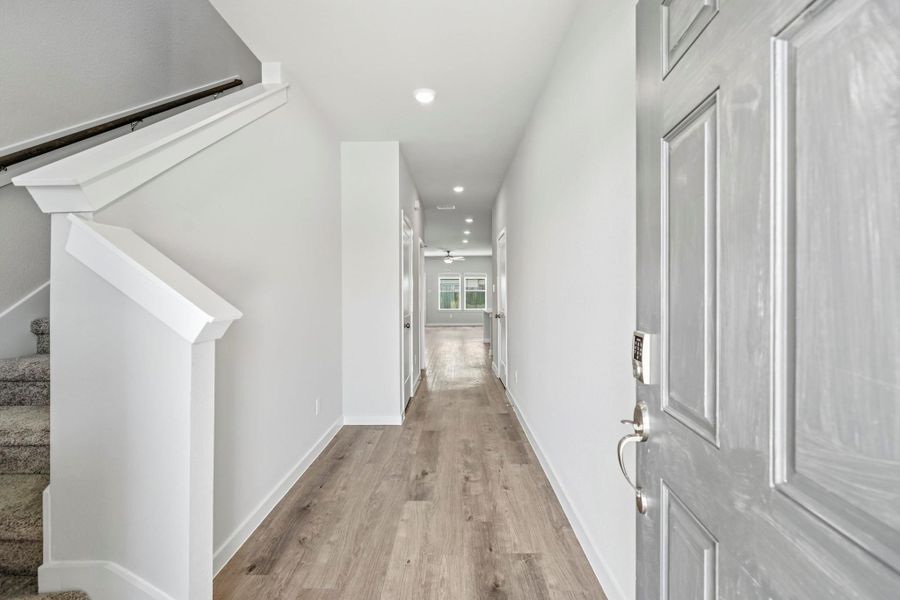 Spacious, unfurnished interior of a new home in Riverwood Ranch, Angleton (Image 19). Spacious, unfurnished interior of a new home in Riverwood Ranch, Angleton (Image 19).