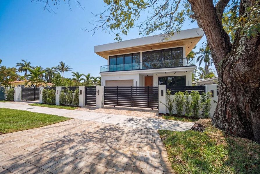 Front exterior of a new home in , Fort Lauderdale, FL, highlighting curb appeal (Image 26).