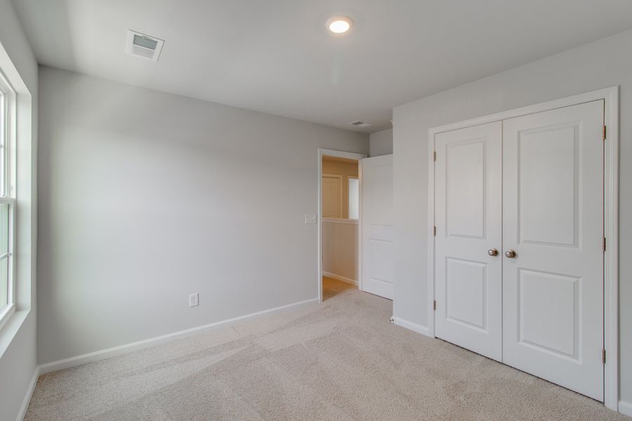 Spacious, unfurnished interior of a new home in Bluefield, Lexington (Image 26). Spacious, unfurnished interior of a new home in Bluefield, Lexington (Image 26).