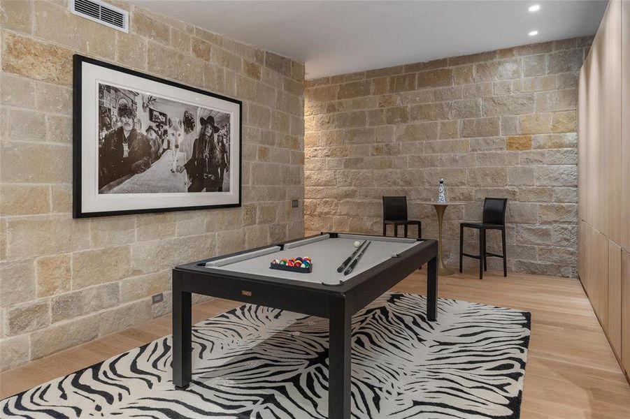 Furnished interior view inside a new home in , Malakoff (Image 4).