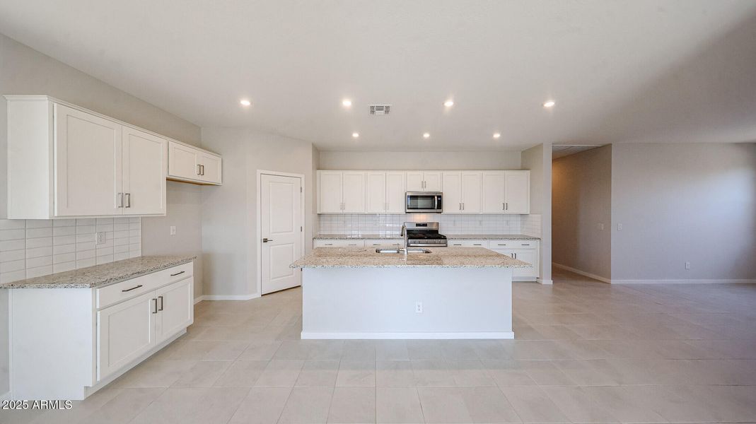 09_new-home-for-sale_Phoenix-West-Valley 09_new-home-for-sale_Phoenix-West-Valley