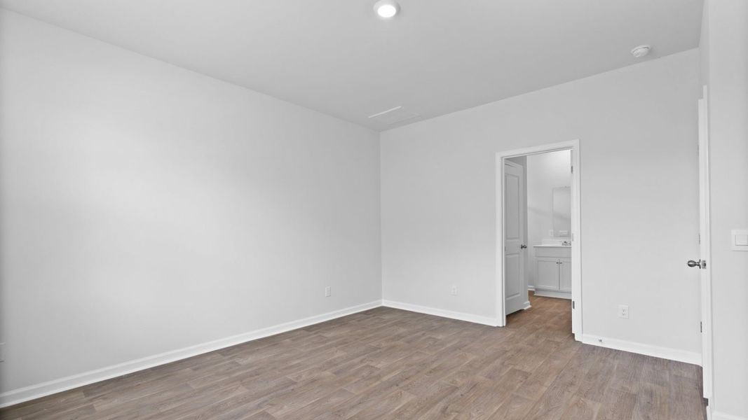 Representative unfurnished interior of a home built from the ARCHER-EXP by D.R. Horton in Lakeview at Kitfield, Moncks Corner (Image 25).