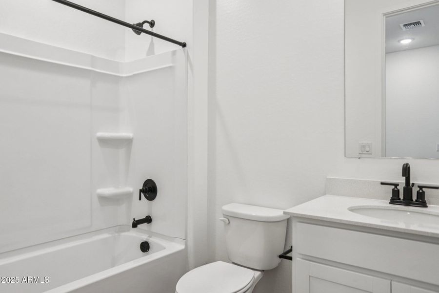 25-web-or-mls-La Senda Dr W-S2008-025