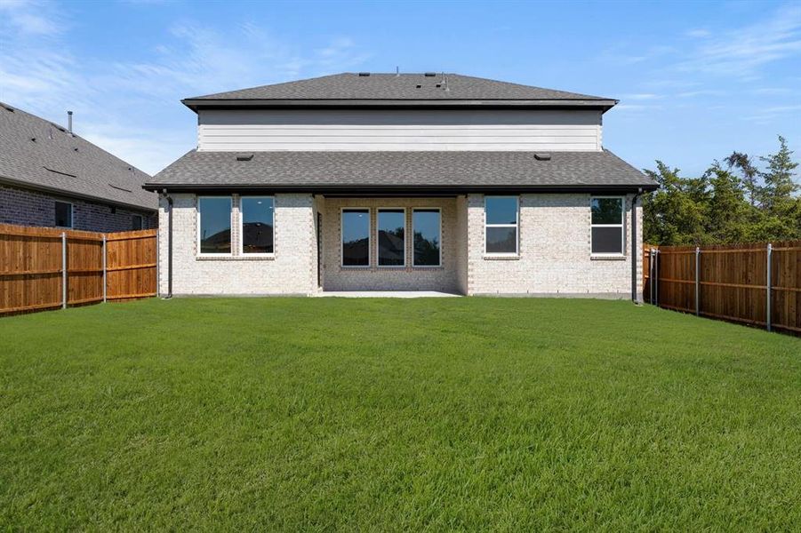 Exterior details and patio area of a home in Meadow Park, Melissa (Image 4). Exterior details and patio area of a home in Meadow Park, Melissa (Image 4).