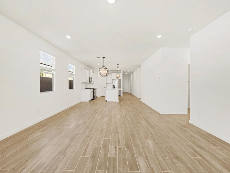 Spacious, unfurnished interior of a new home in Bella Vista Farms Estate Series, San Tan Valley (Image 8).