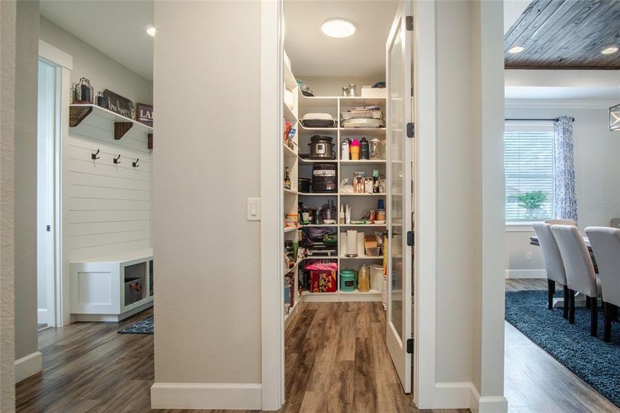 Furnished interior view inside a new home in , Auburndale (Image 48).