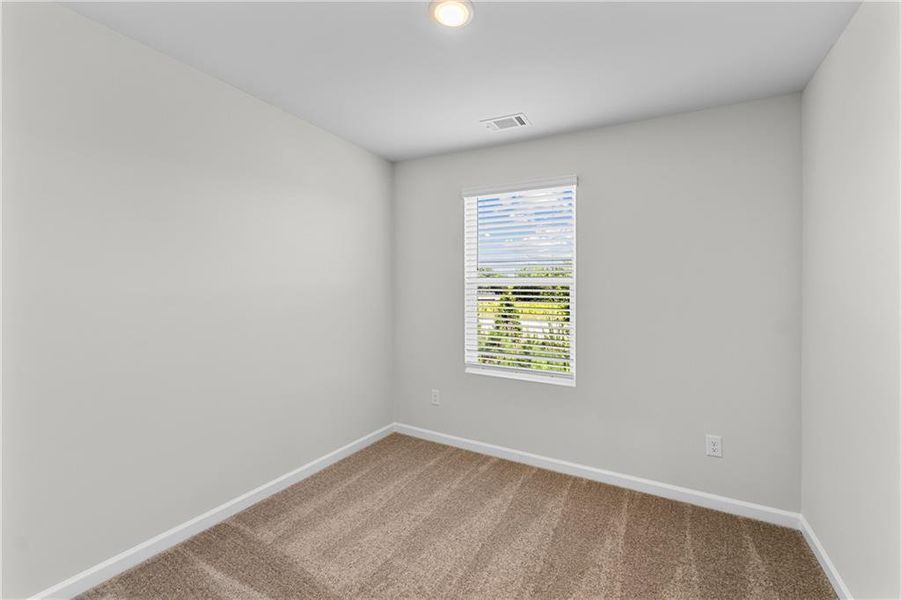 Spacious, unfurnished interior of a new home in The Grove At Mundy Mill, Gainesville (Image 17).