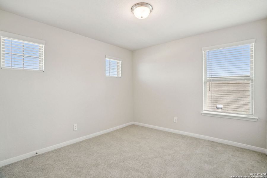 Spacious, unfurnished interior of a new home in Royal Crest, San Antonio (Image 25). Spacious, unfurnished interior of a new home in Royal Crest, San Antonio (Image 25).