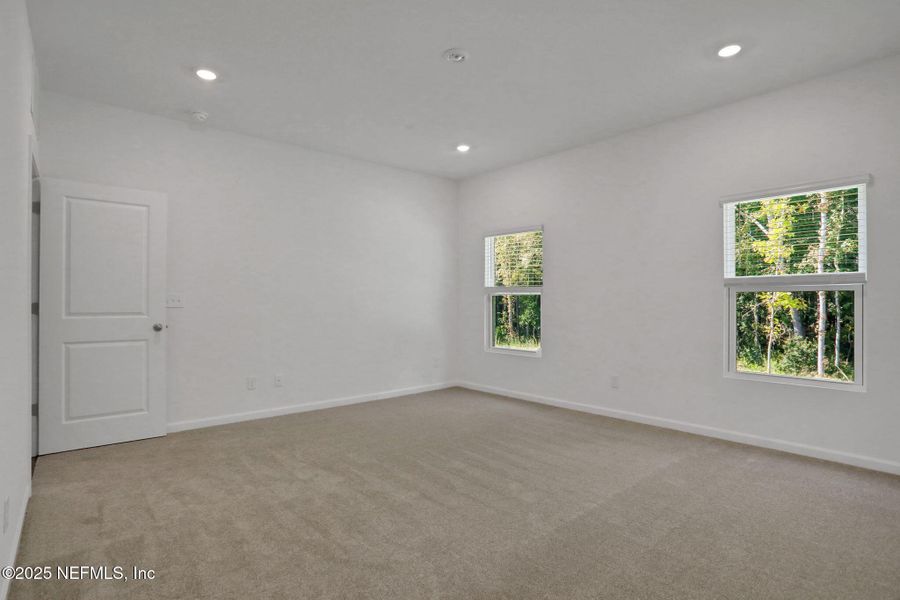 Spacious, unfurnished interior of a new home in Bellbrooke, Jacksonville (Image 39). Spacious, unfurnished interior of a new home in Bellbrooke, Jacksonville (Image 39).