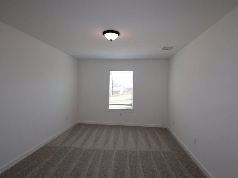 Spacious, unfurnished interior of a new home in Edgewood, Leander (Image 18).