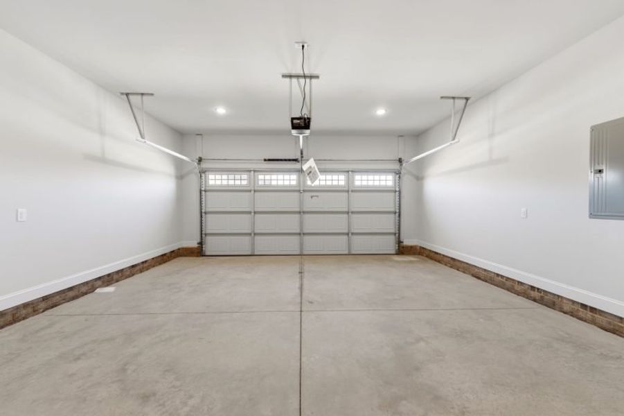 Representative unfurnished interior of a home built from the Cosmopolitan by Keystone Homes NC in Weybridge, Burlington (Image 118). Representative unfurnished interior of a home built from the Cosmopolitan by Keystone Homes NC in Weybridge, Burlington (Image 118).