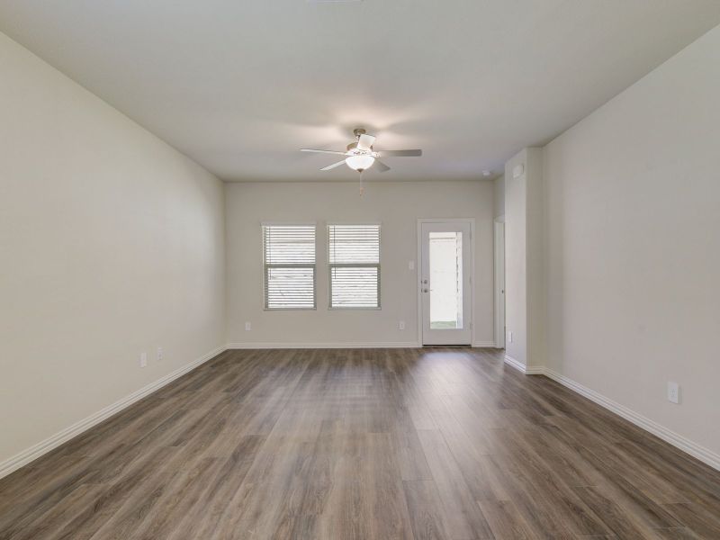 The Carlsbad floorplan with the Distinct 1 interior package.