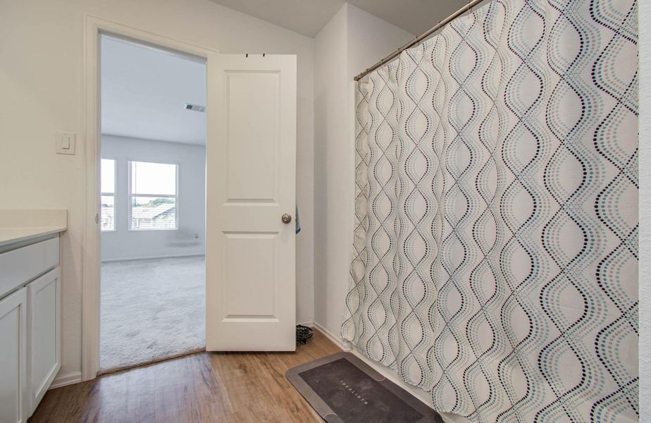 Master Bathroom Master Bathroom
