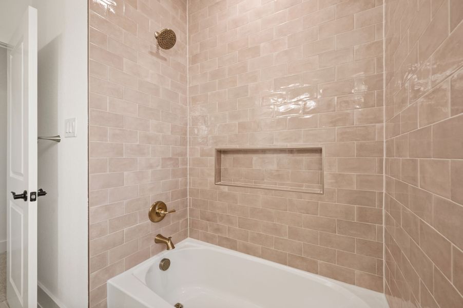 Image 43 of a home in NorthGlen. Image 43 of a home in NorthGlen.