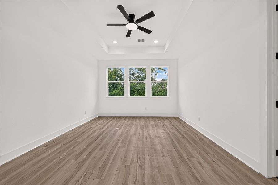 Spacious, unfurnished interior of a new home in , Houston (Image 21).