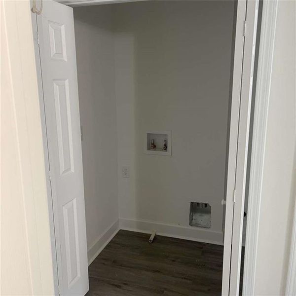 Spacious, unfurnished interior of a new home in , Stone Mountain (Image 8).