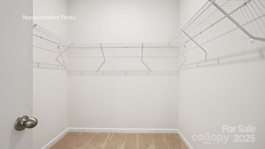 Spacious, unfurnished interior of a new home in Brandon Creek, Gastonia (Image 17).