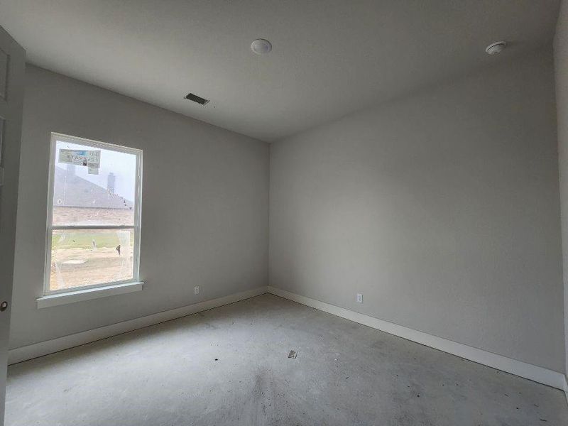 Image 18 of a home in Rocky Top.