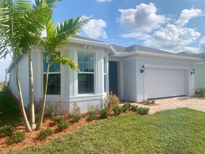 2D floor plan layout of this home in Del Webb Tradition, Port St. Lucie, FL (Image 3).
