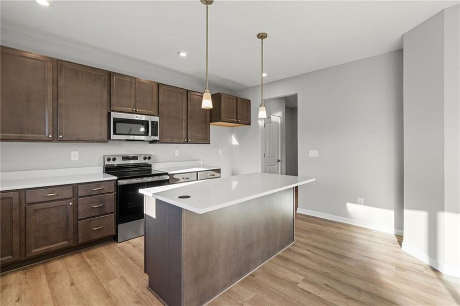 Furnished interior view inside a new home in Twin Lakes, Hoschton (Image 14). Furnished interior view inside a new home in Twin Lakes, Hoschton (Image 14).