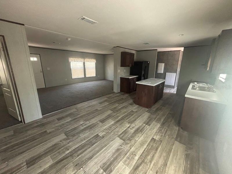 Spacious, unfurnished interior of a new home in , Santa Rosa Beach (Image 3).