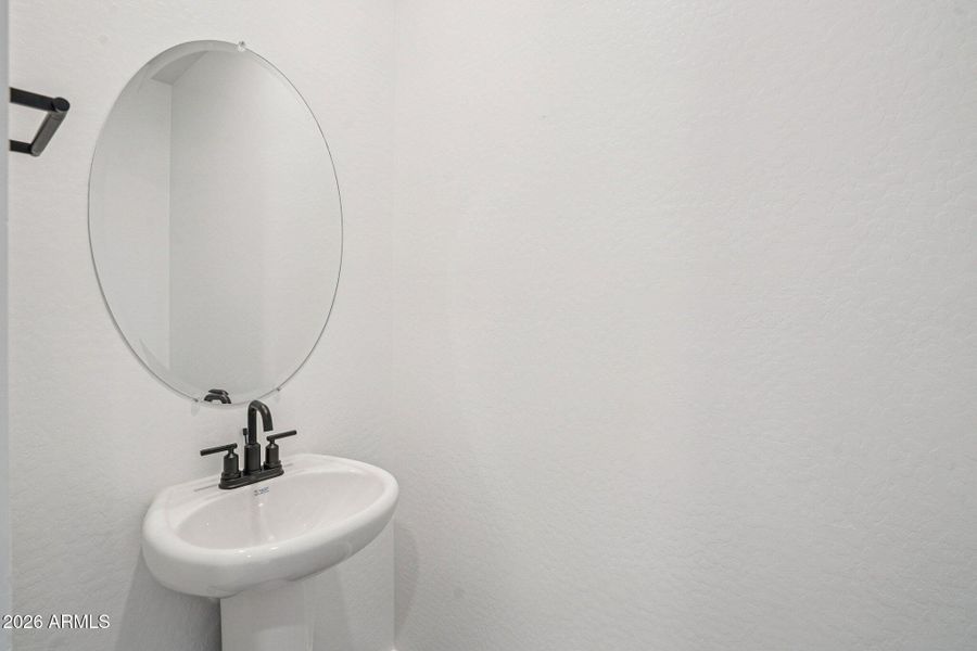 17-web-or-mls-W Camden Ave-S0703-017