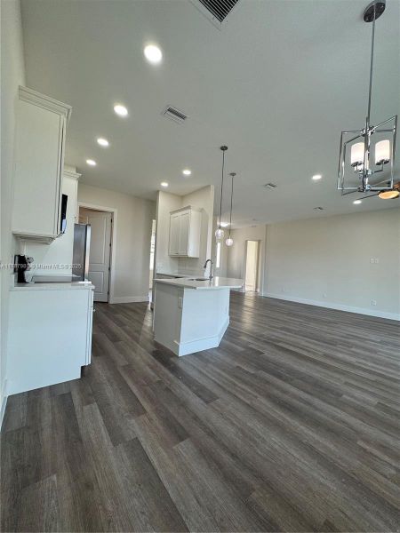 Spacious, unfurnished interior of a new home in , Labelle (Image 28).
