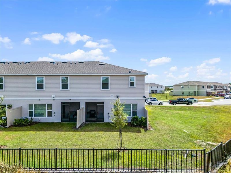 Exterior details and patio area of a home in , Kissimmee (Image 23).