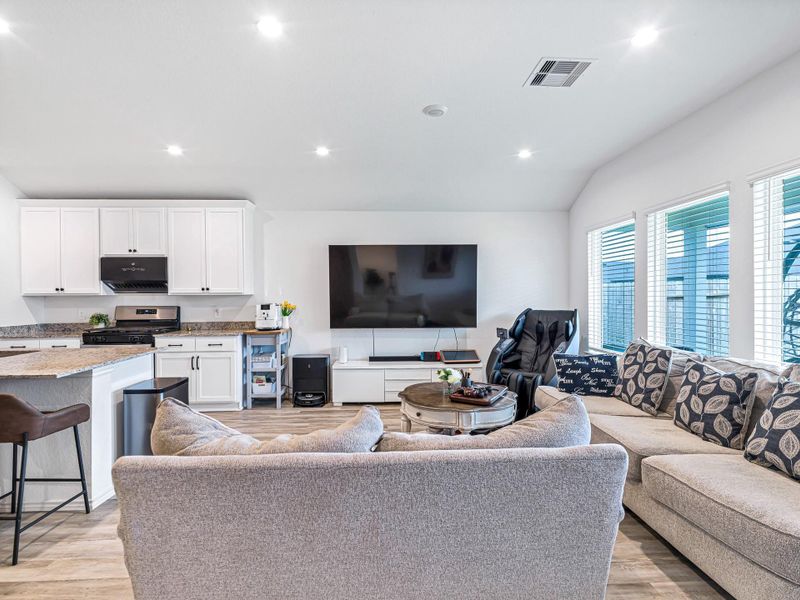 Furnished interior view inside a new home in Tamarron, Fulshear (Image 8).