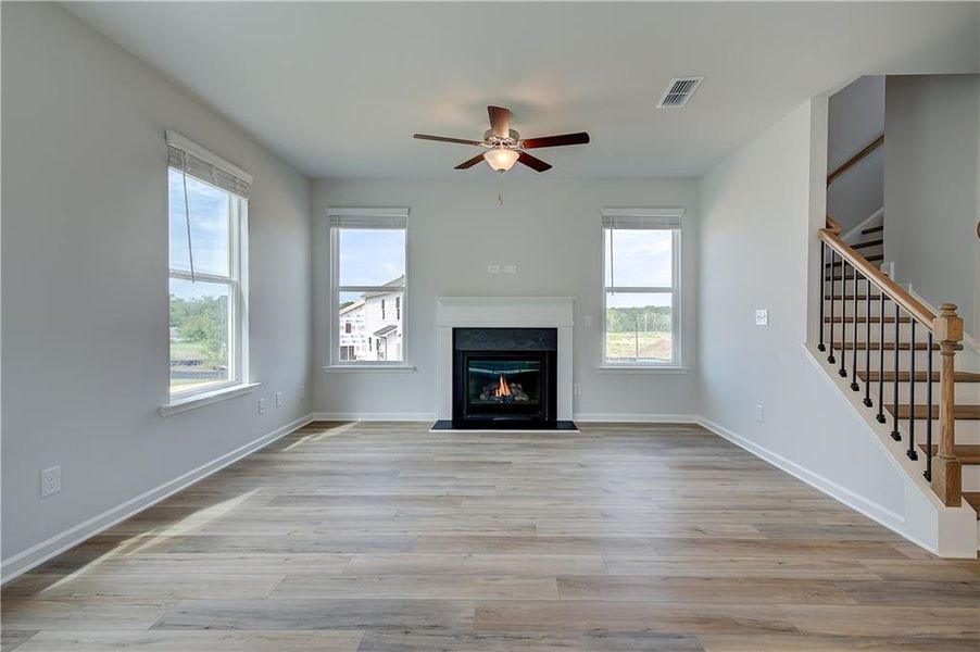 Spacious, unfurnished interior of a new home in Abbotts Crossing, Conyers (Image 11).
