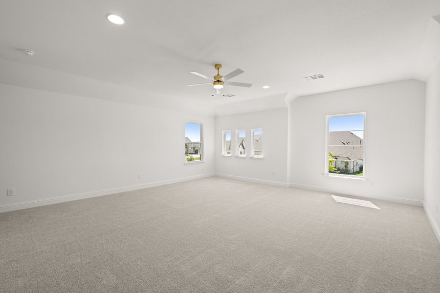 Spacious, unfurnished interior of a new home in Redden Farms, Midlothian (Image 22).
