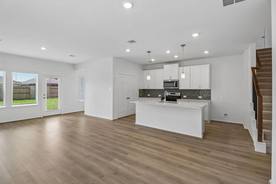 Spacious, unfurnished interior of a new home in Riviera Pines - Premier Series, Huffman (Image 31). Spacious, unfurnished interior of a new home in Riviera Pines - Premier Series, Huffman (Image 31).