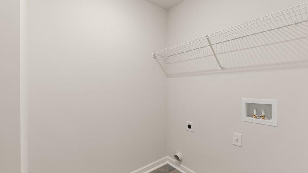Spacious, unfurnished interior of a new home in Thompson Ridge, Dallas (Image 27). Spacious, unfurnished interior of a new home in Thompson Ridge, Dallas (Image 27).