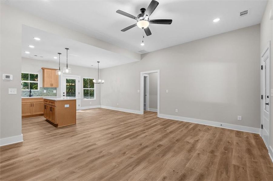 Spacious, unfurnished interior of a new home in , Carrollton (Image 32).