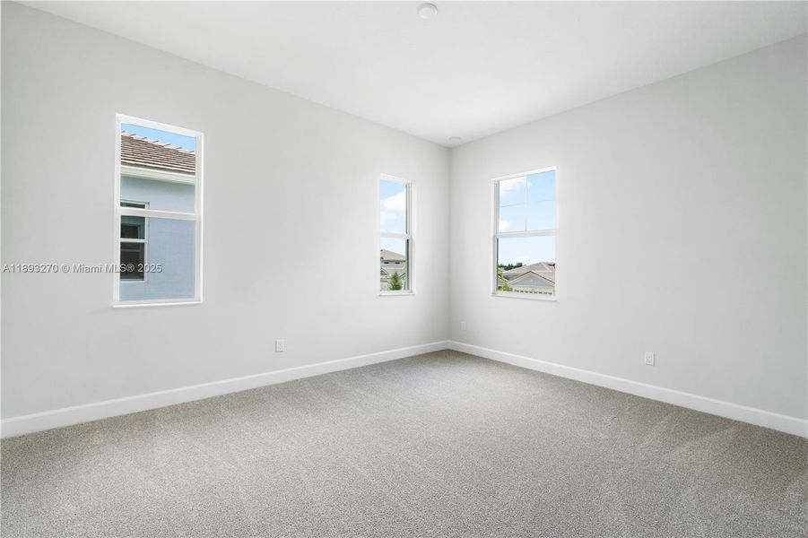 Spacious, unfurnished interior of a new home in , Westlake (Image 29).