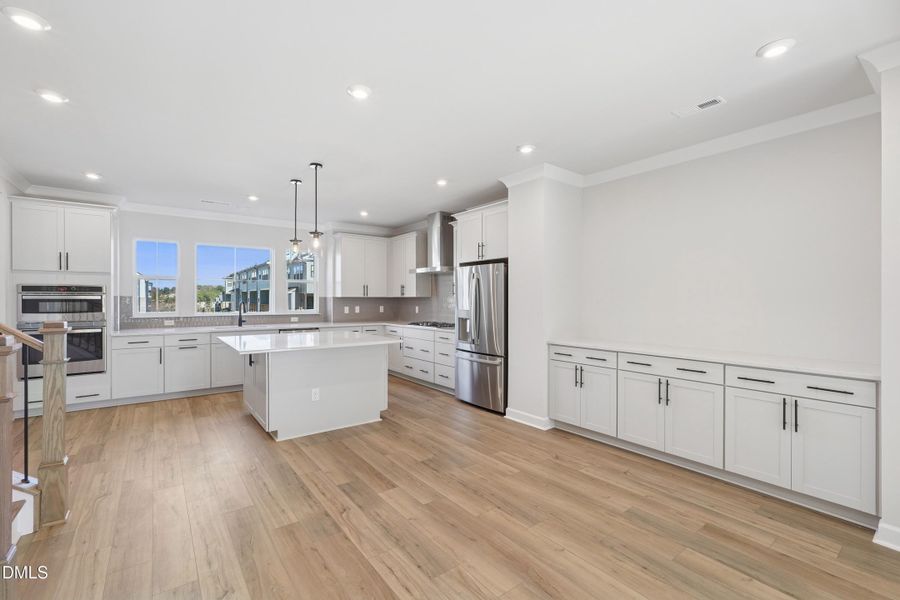 Elm Park 43_Kitchen Dining_11.24.25_webr