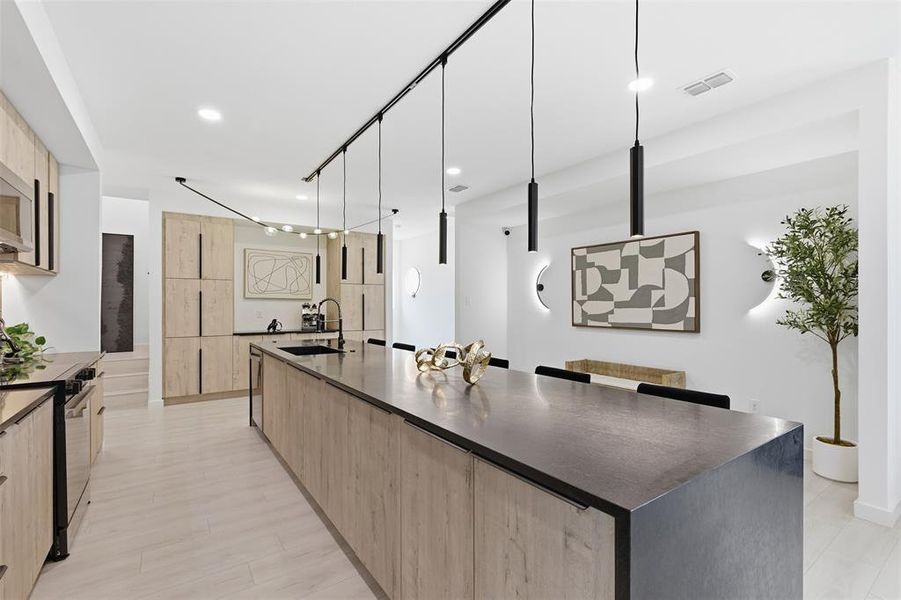 Furnished interior view inside a new home in , Dallas (Image 17).