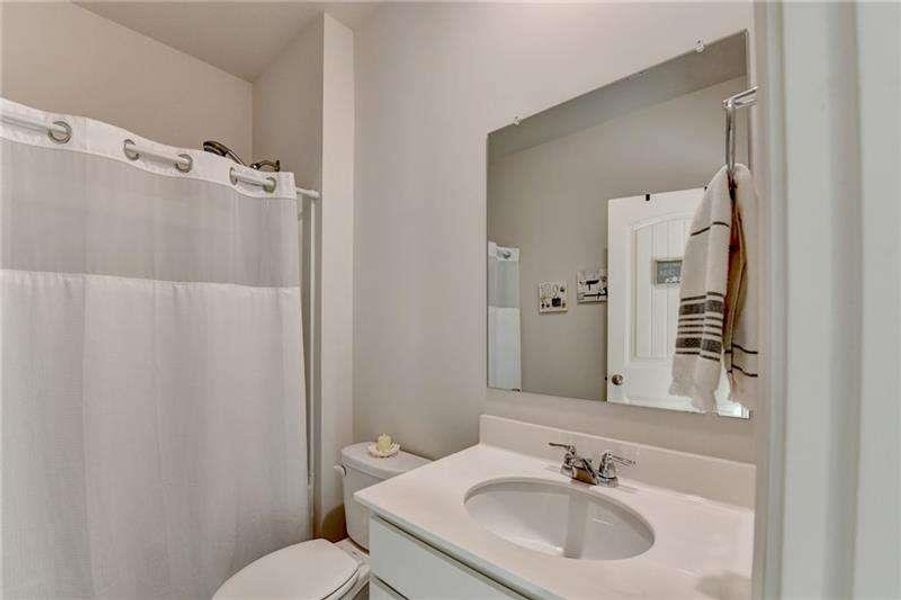 Image 79 of a home in .