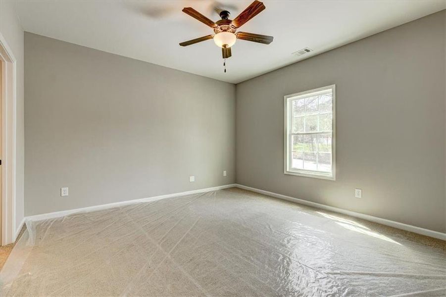 Spacious, unfurnished interior of a new home in , Temple (Image 9).