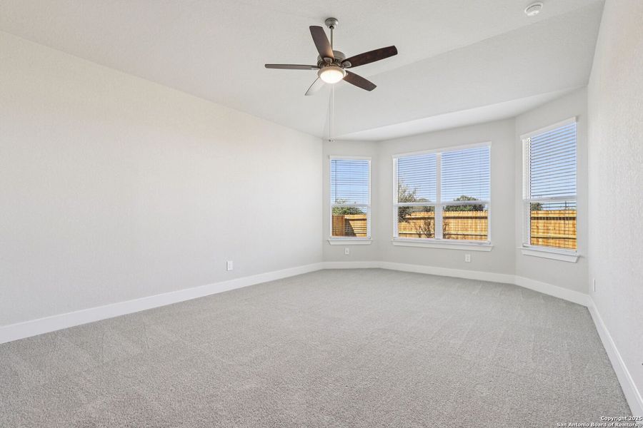 Spacious, unfurnished interior of a new home in Carmel Ranch, Schertz (Image 46).