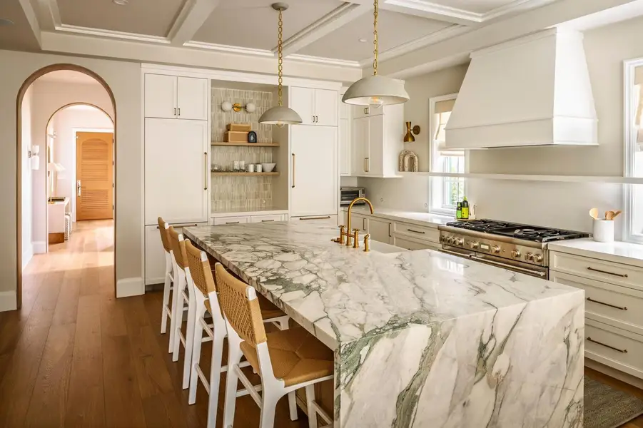 16 - Kitchen island with white marble co