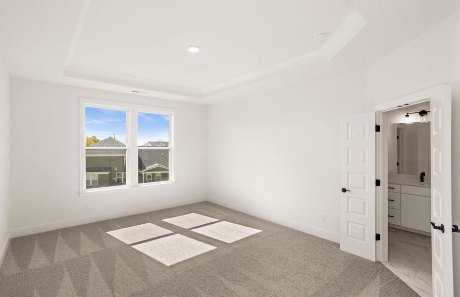 Spacious, unfurnished interior of a new home in Durham Farms, Hendersonville (Image 35).