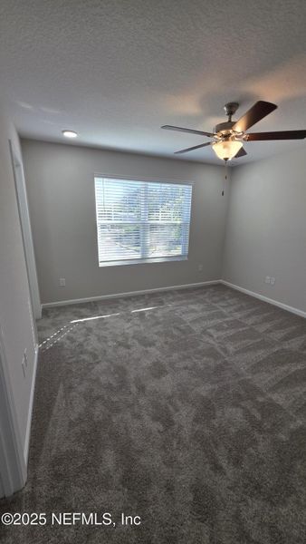 Spacious, unfurnished interior of a new home in , Jacksonville (Image 43).