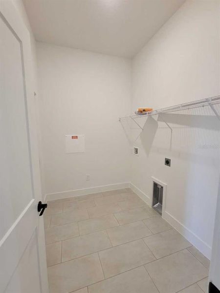 Spacious, unfurnished interior of a new home in Ocala Crossings South, Ocala (Image 17).