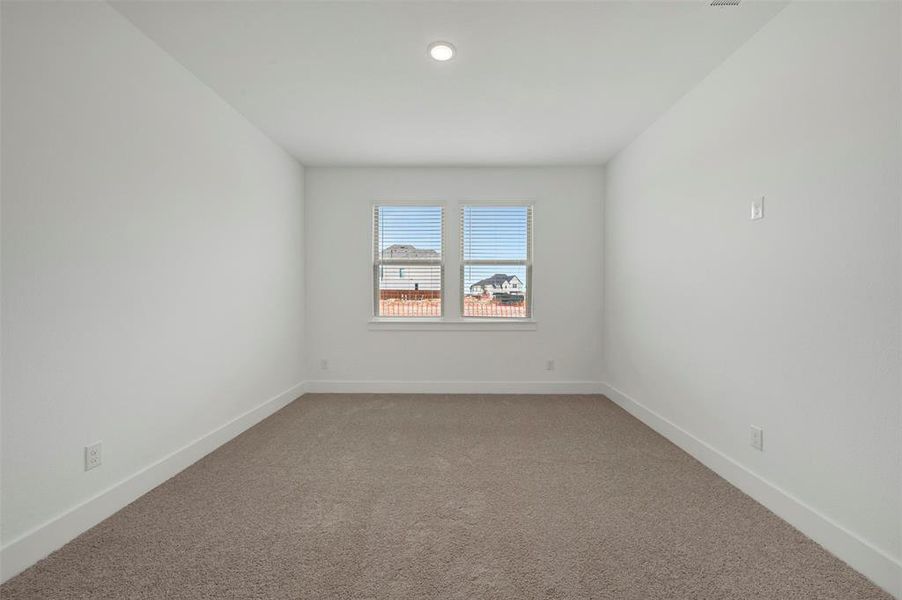 Spacious, unfurnished interior of a new home in Aster Park, McKinney (Image 21).