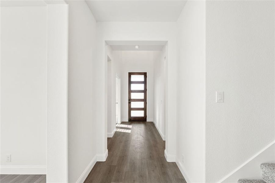Spacious, unfurnished interior of a new home in Wildflower Ranch 60-65, Fort Worth (Image 19). Spacious, unfurnished interior of a new home in Wildflower Ranch 60-65, Fort Worth (Image 19).