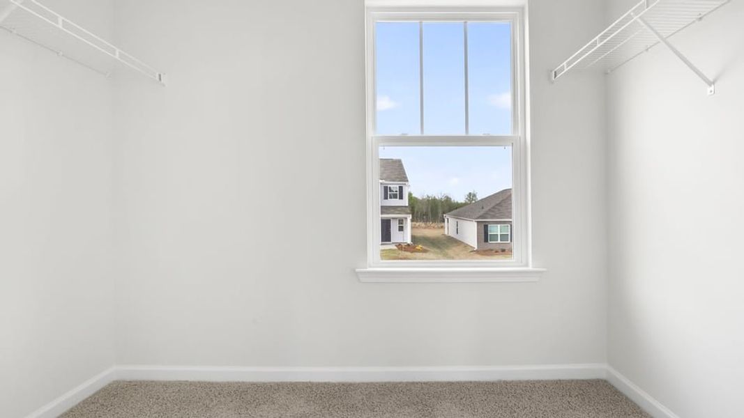 Spacious, unfurnished interior of a new home in Cedar Gap, Fountain Inn (Image 33).